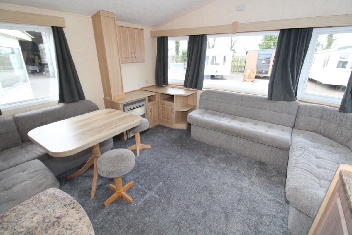 2009 Willerby Vacation lounge and dining area