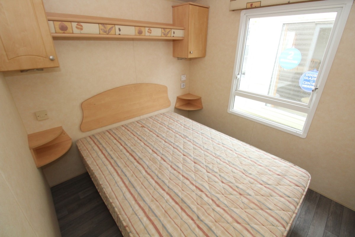 2009 Willerby Vacation double bedroom
