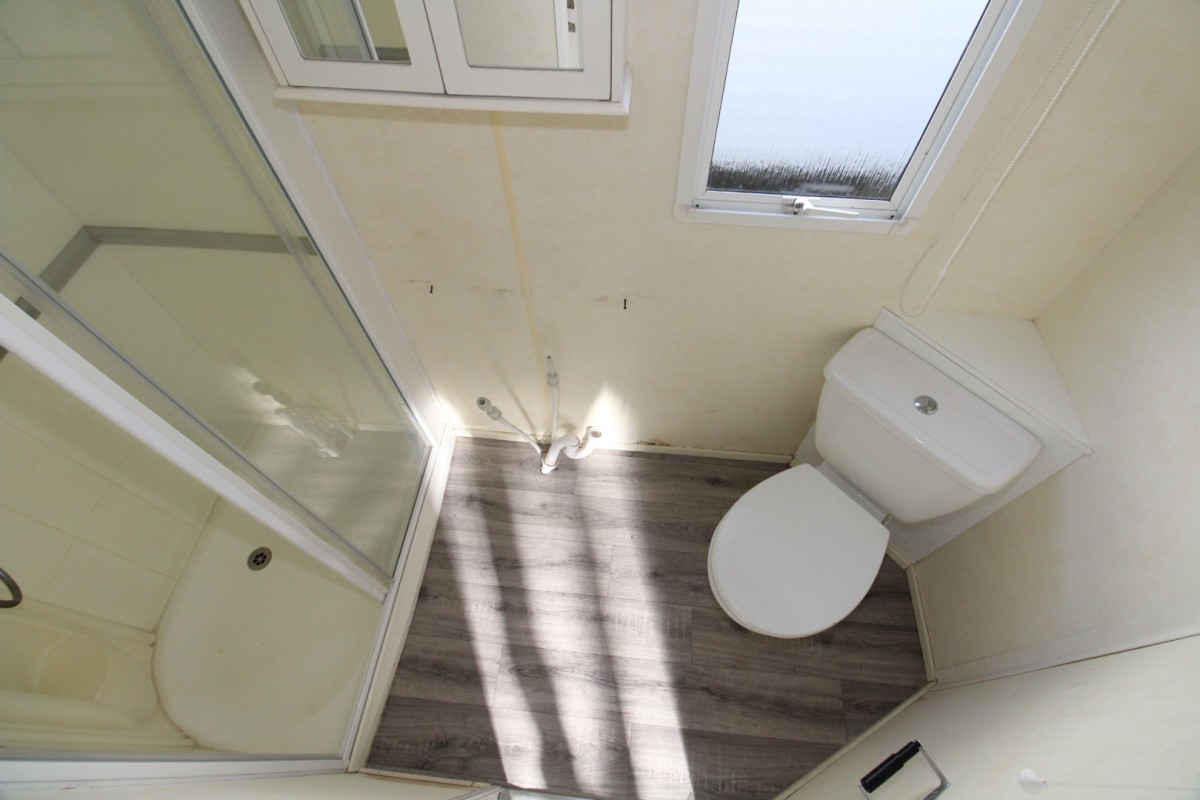 2006 ABI Brisbane family shower room