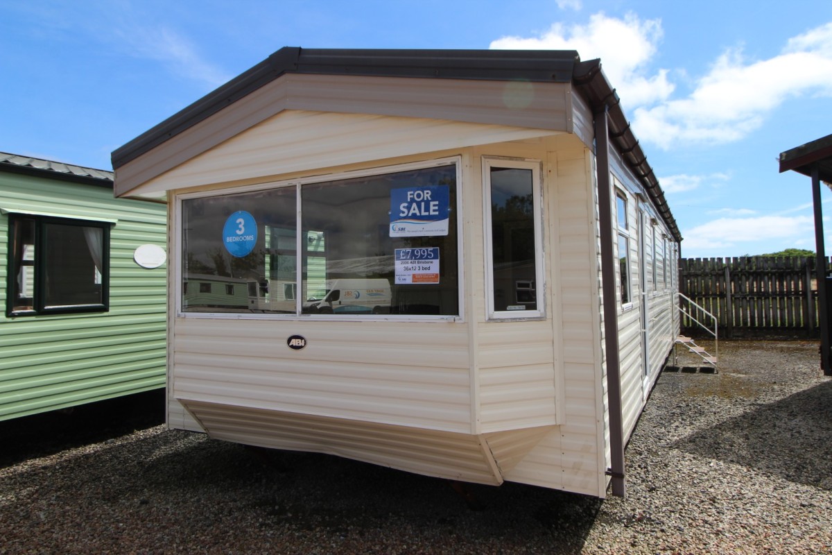 2006 ABI Brisbane static caravan with 3 beds for sale off site