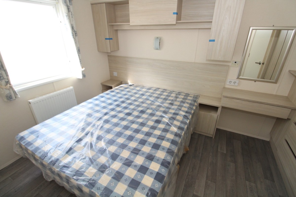 2014 Atlas Ruby double bedroom