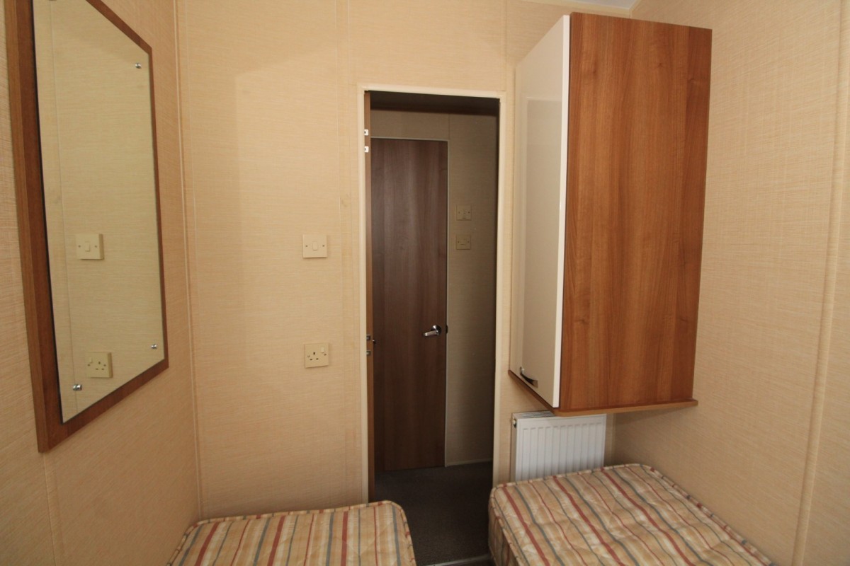 second view of the twin bedroom