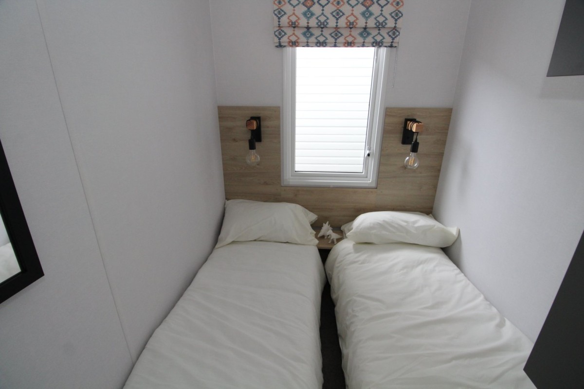 second view of the twin bedroom