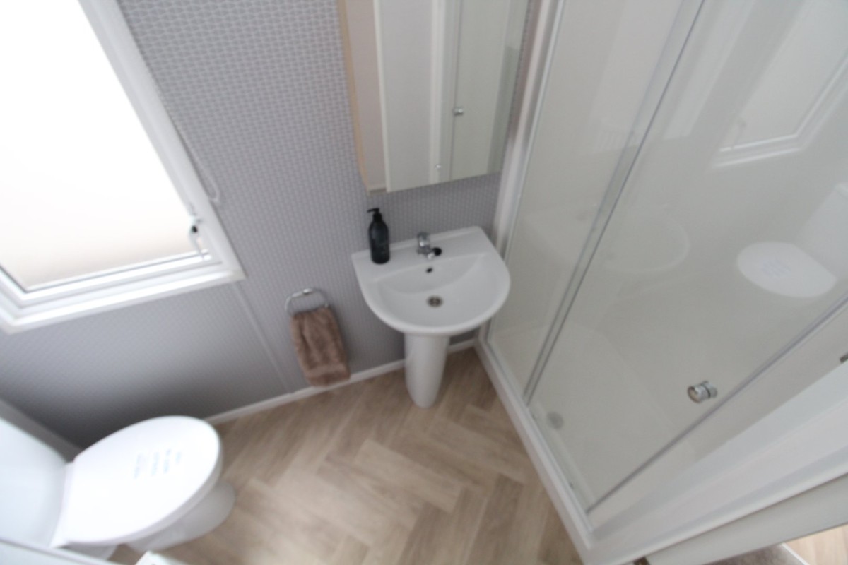 2023 Atlas Chorus family shower room