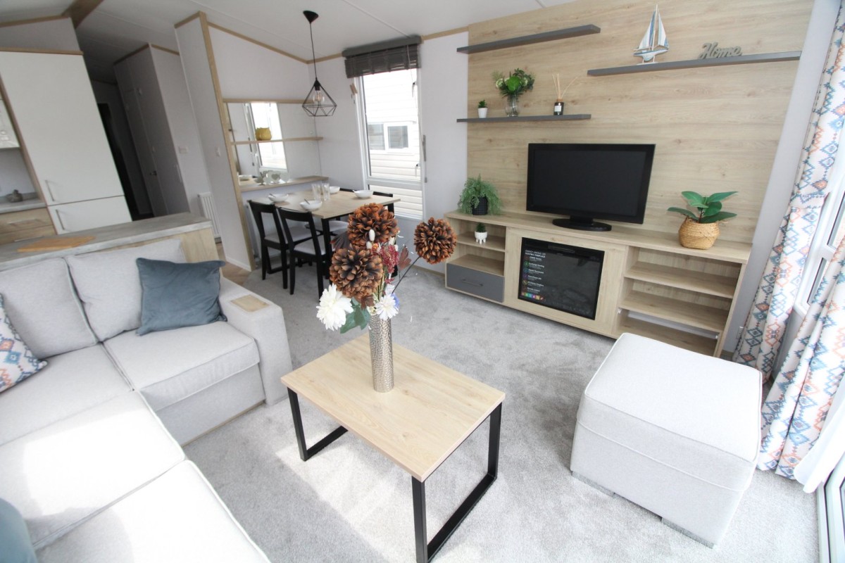 open plan living space in the 2023 Atlas Chorus