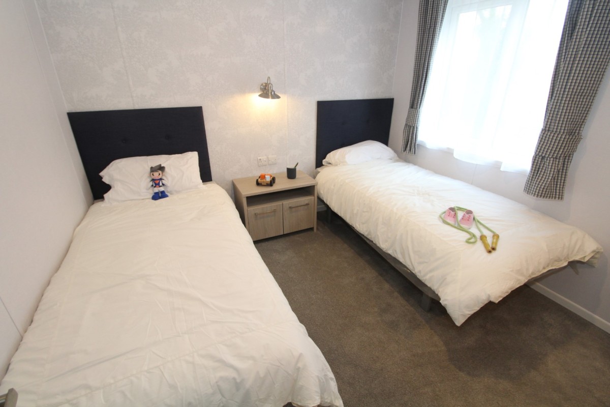 twin bedroom in the 2023 Atlas Wisteria Lodge