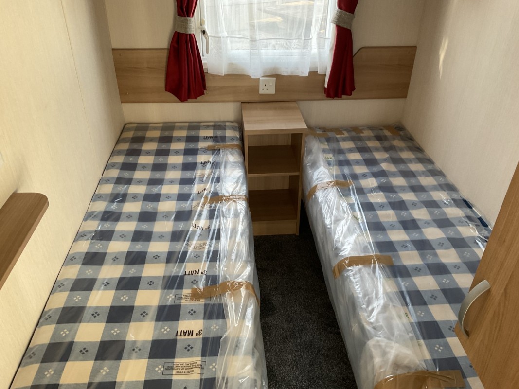 2015 Swift Loire twin bedroom
