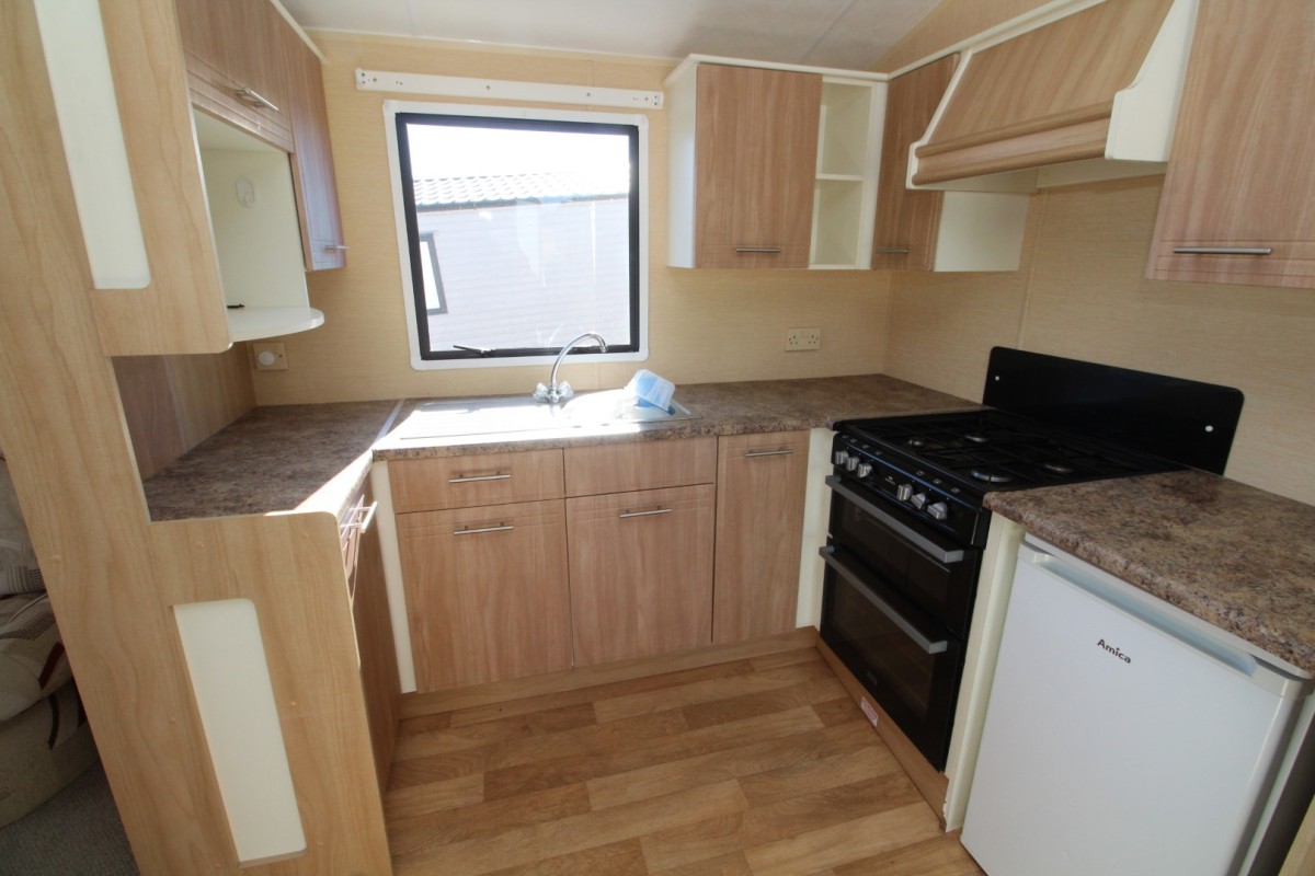 2010 Willerby Rio kitchen and oven