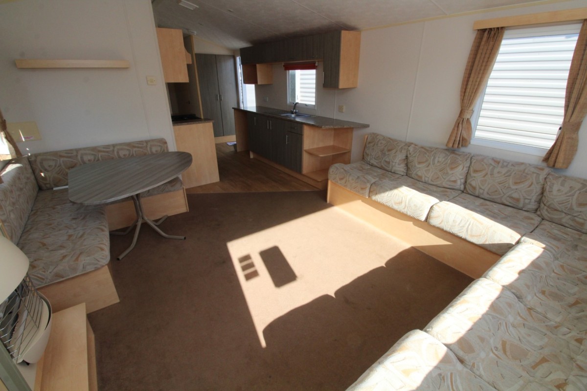 2010 Willerby Vacation open plan living space