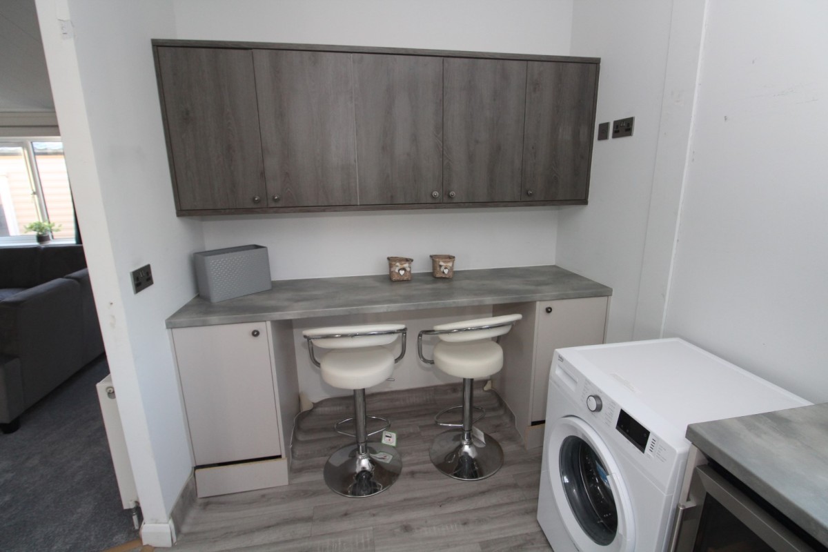 Breakfast bar with stools