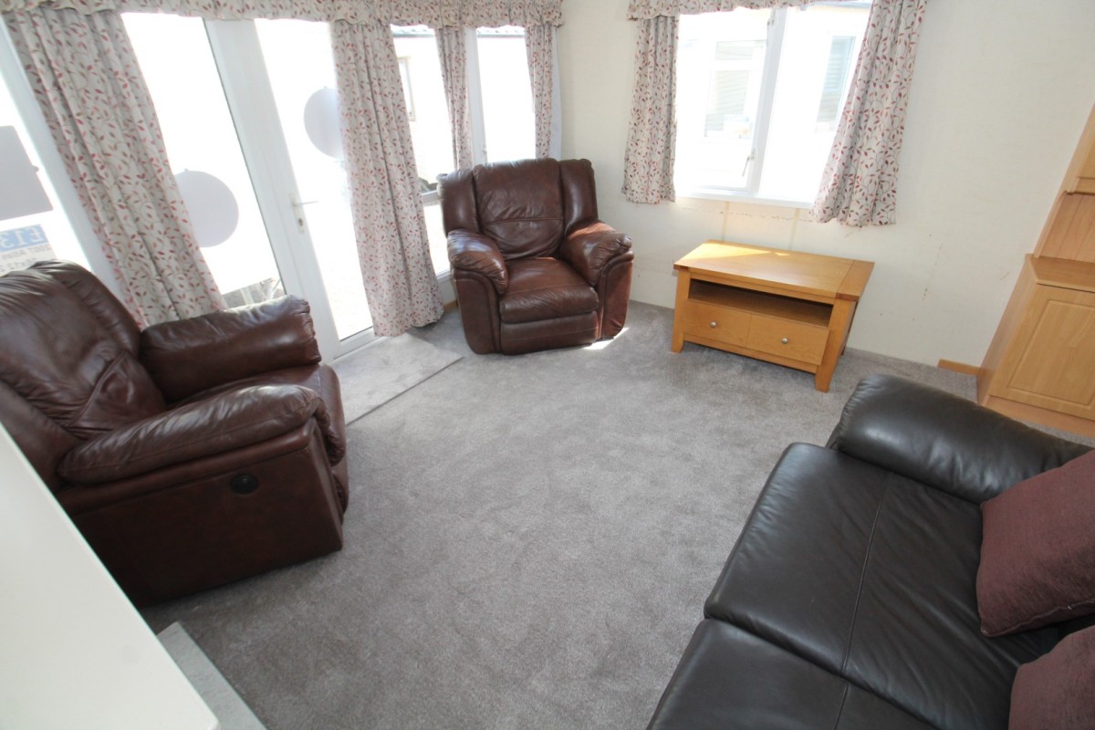 sofas and chairs in the 2007 Atlas Amethyst 