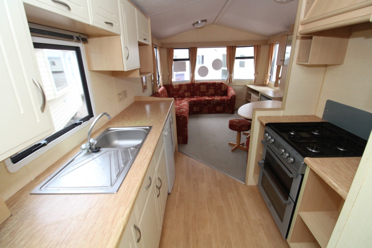 kitchen to lounge in the 2011 Willerby Herald Gold