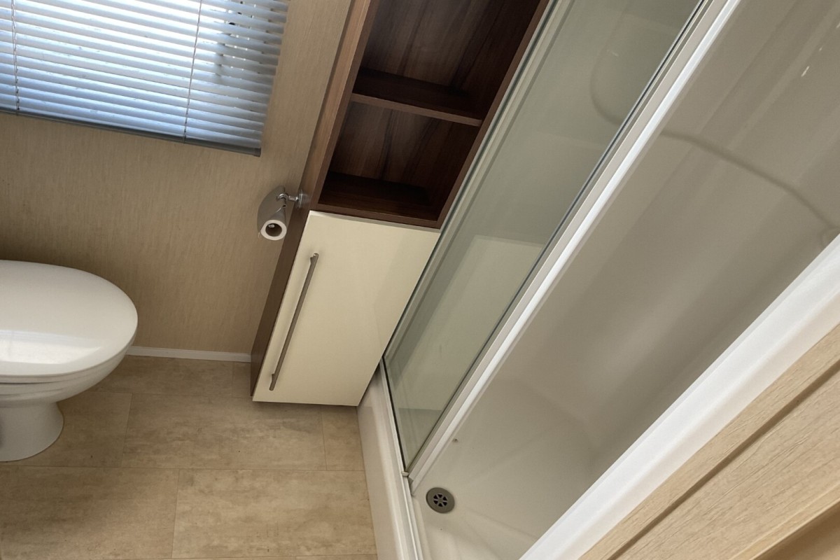 2012 Willerby Winchester family shower room