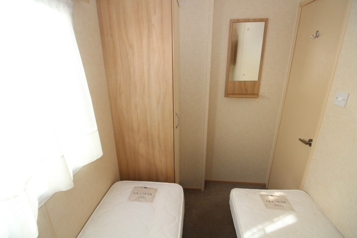 second view of the twin bedroom