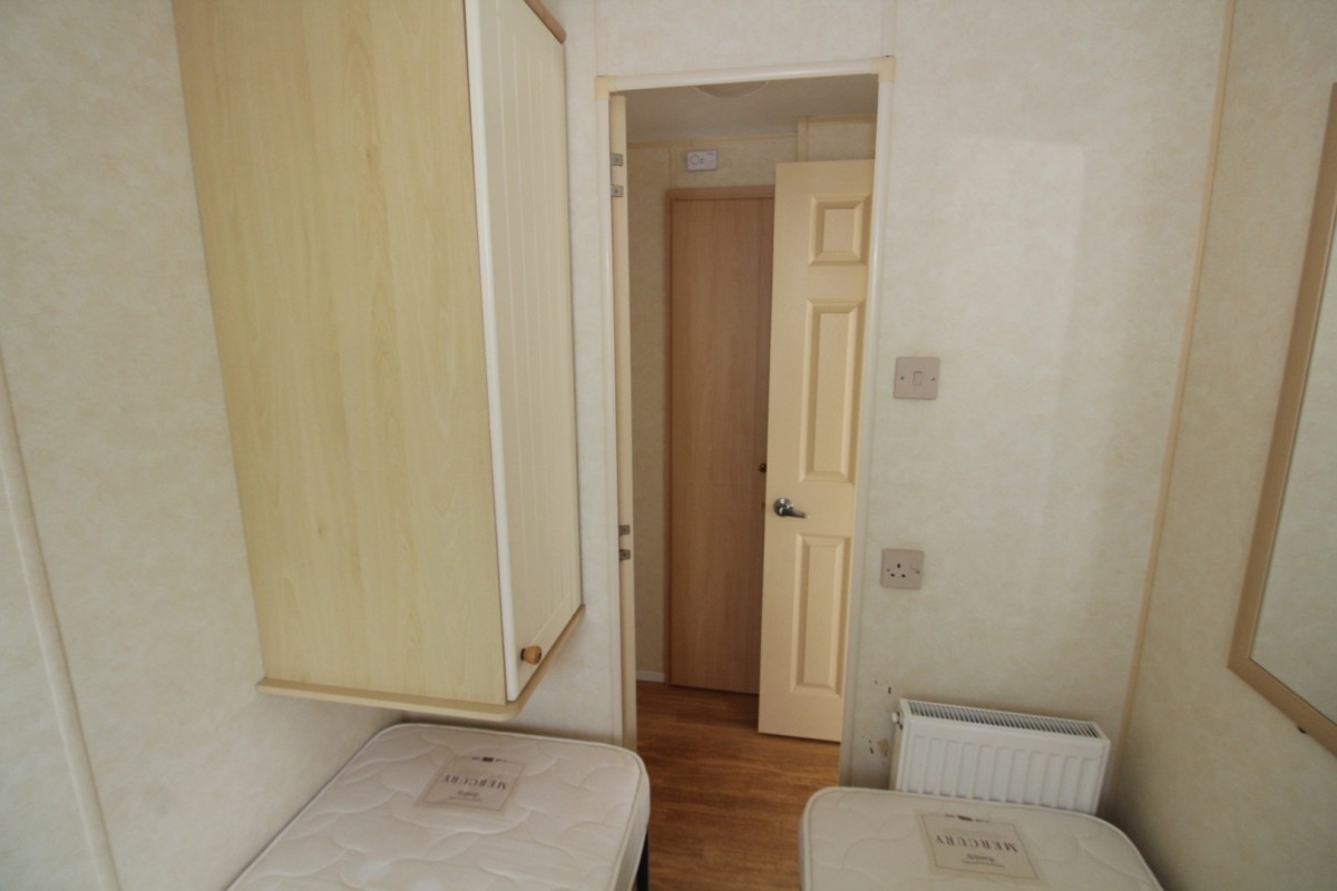 second view of the twin bedroom