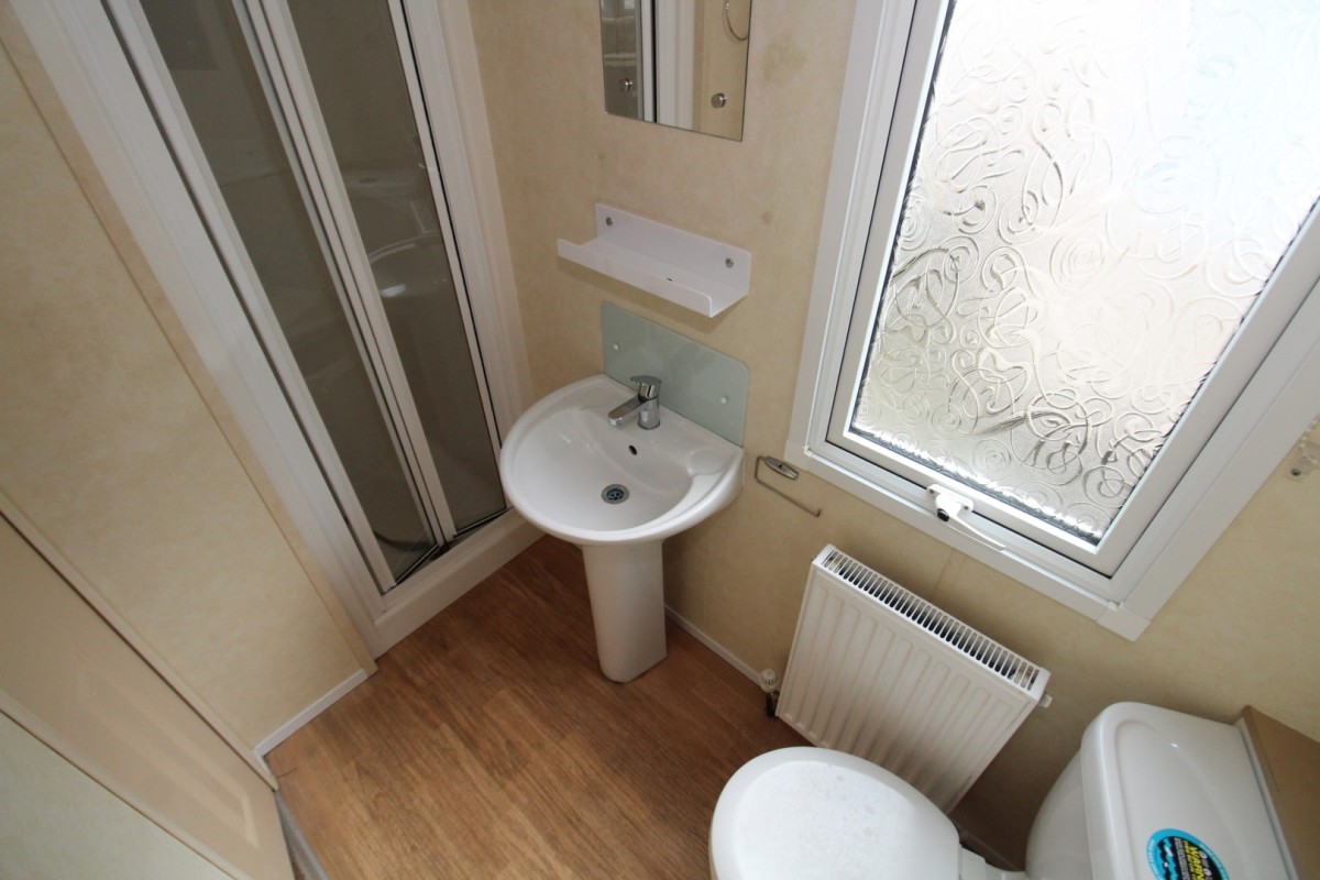2007 Willerby Richmond shower room