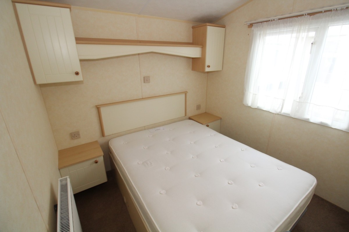 2007 Willerby Richmond double bedroom