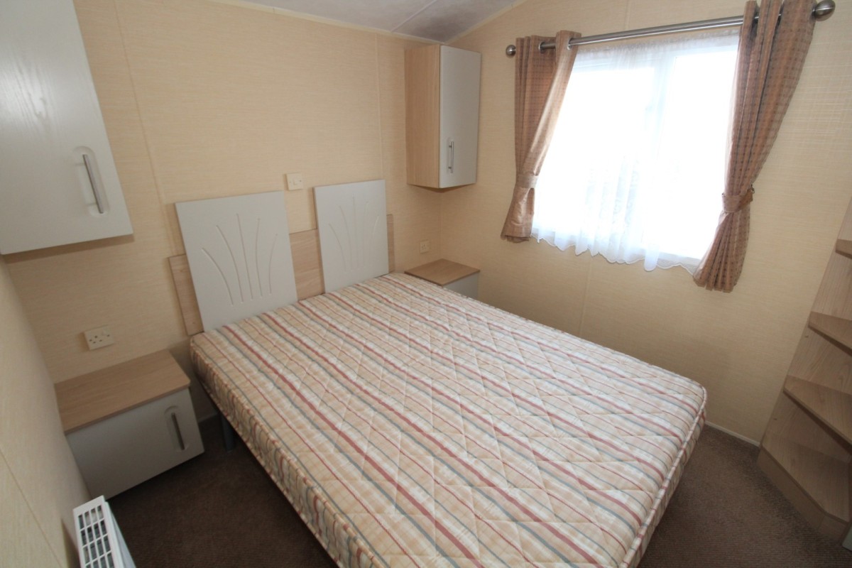 2010 Willerby Westmorland double bedroom