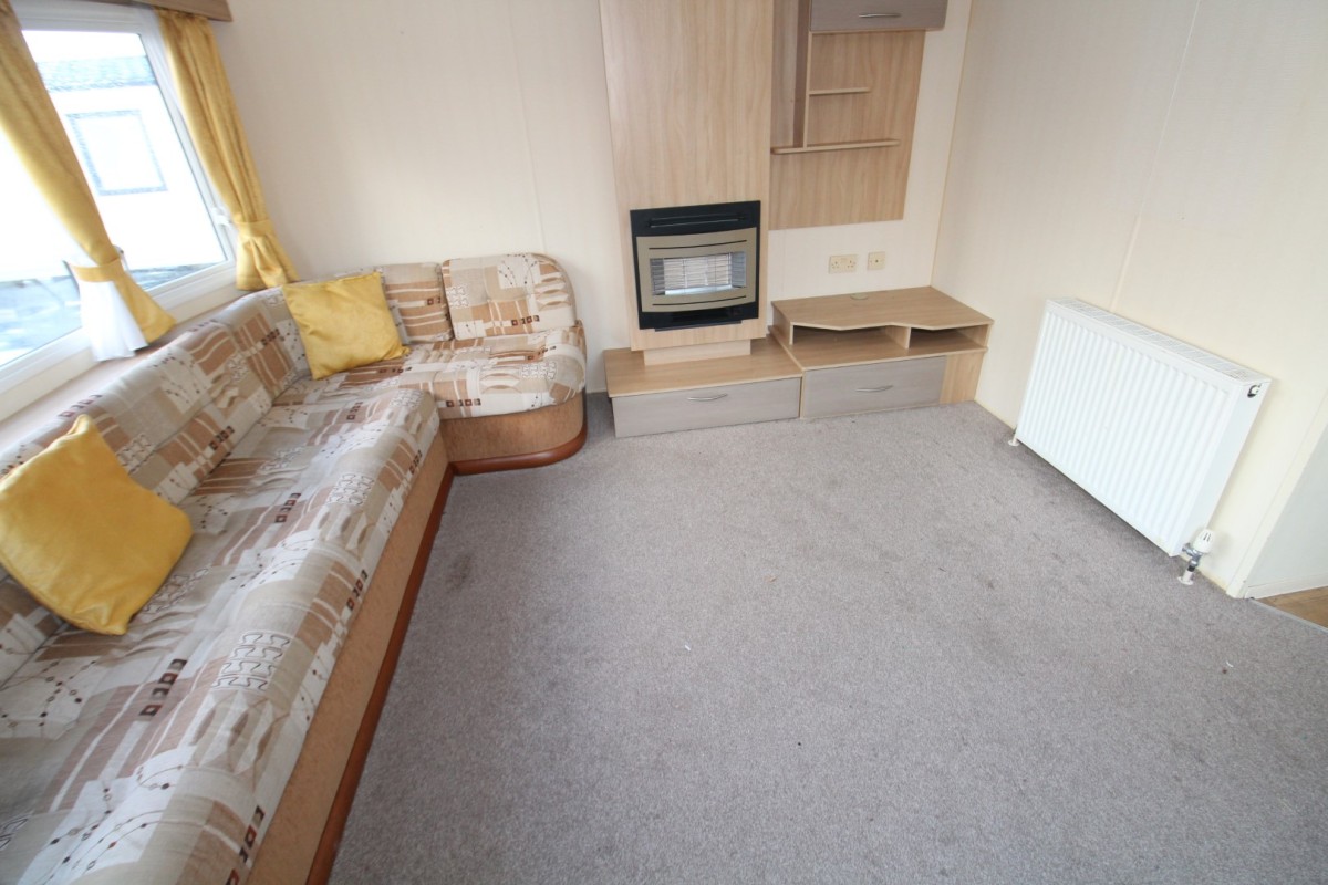 2011 Willerby Rio Gold Mobilit lounge with tv