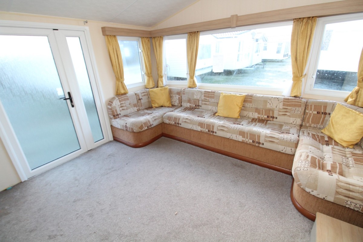 2011 Willerby Rio Gold Mobilit large lounge space