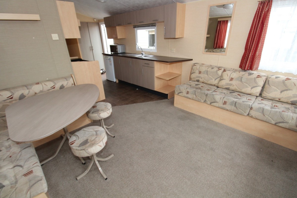 2011 Willerby Salsa lounge to kitchen