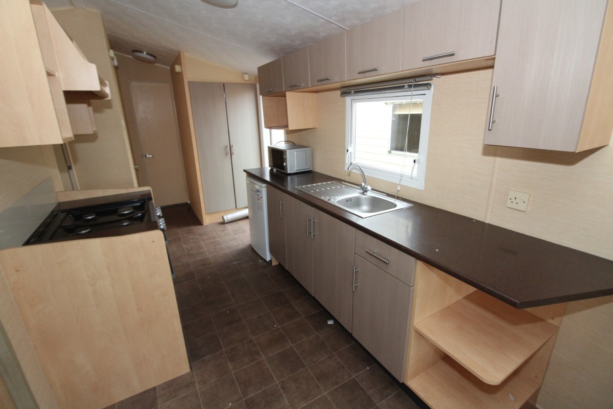 2011 Willerby Salsa kitchen area