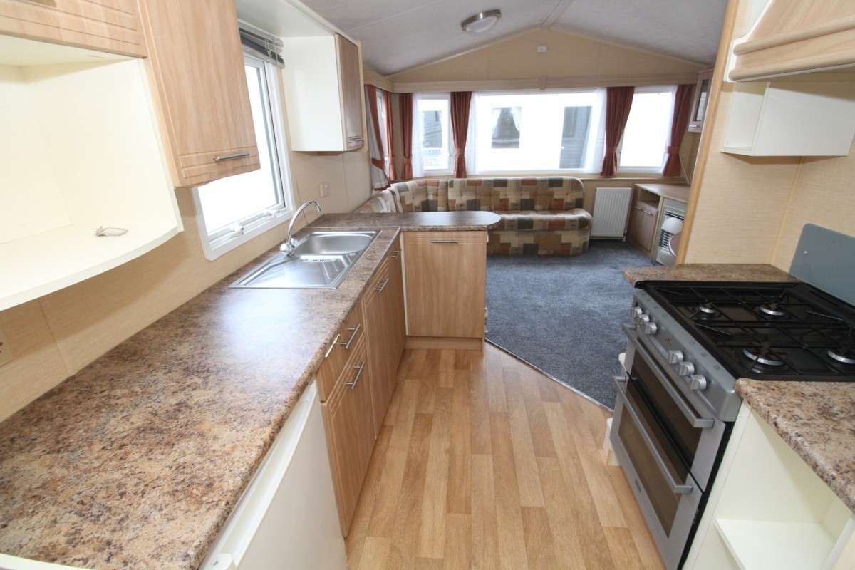 kitchen to lounge in the 2009 Willerby Rio