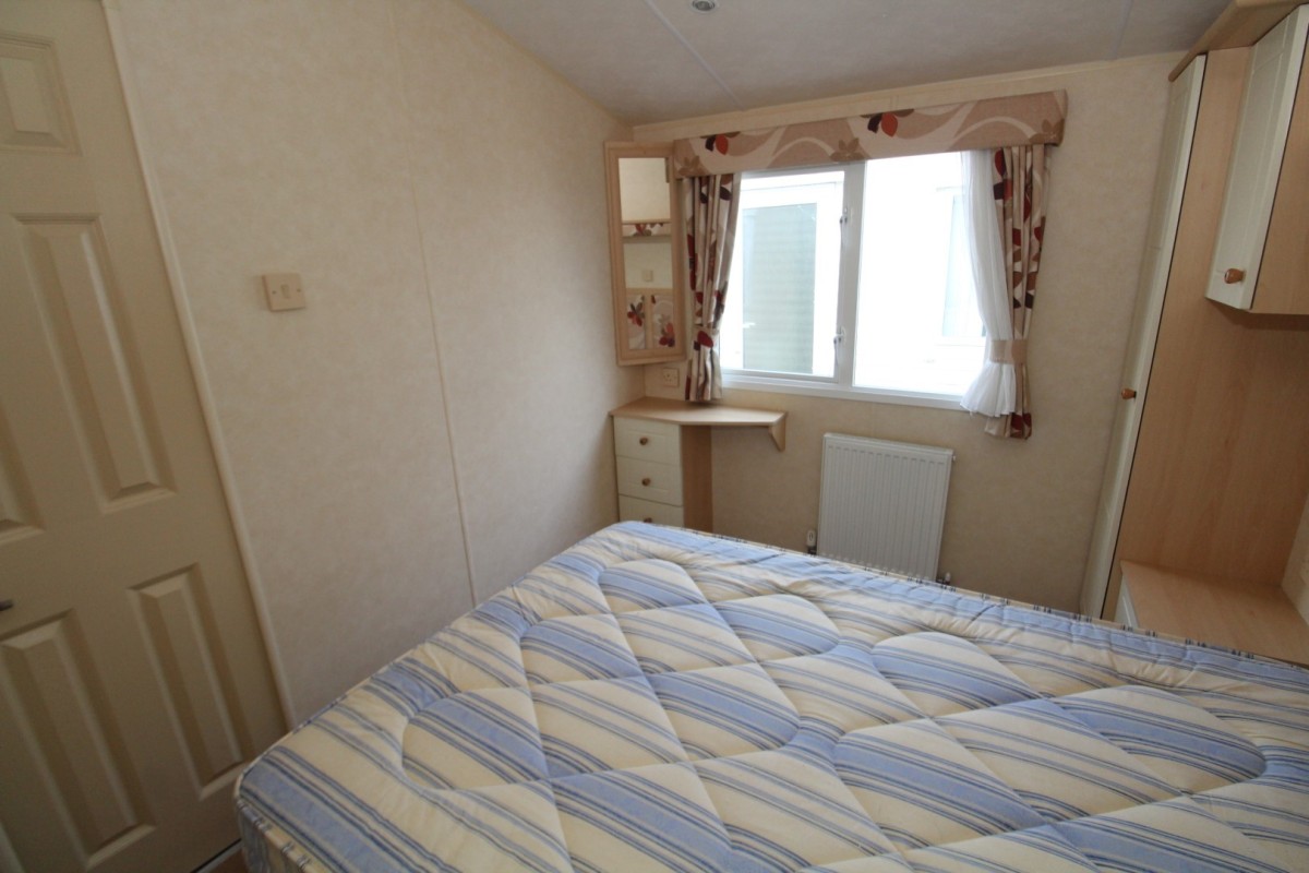 2009 Willerby Salisbury double bed