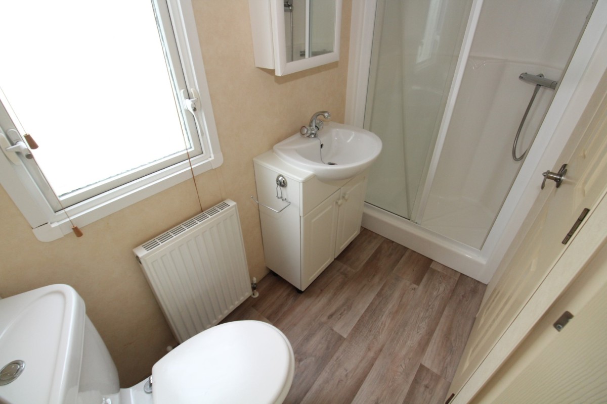 2009 Willerby Salisbury shower room