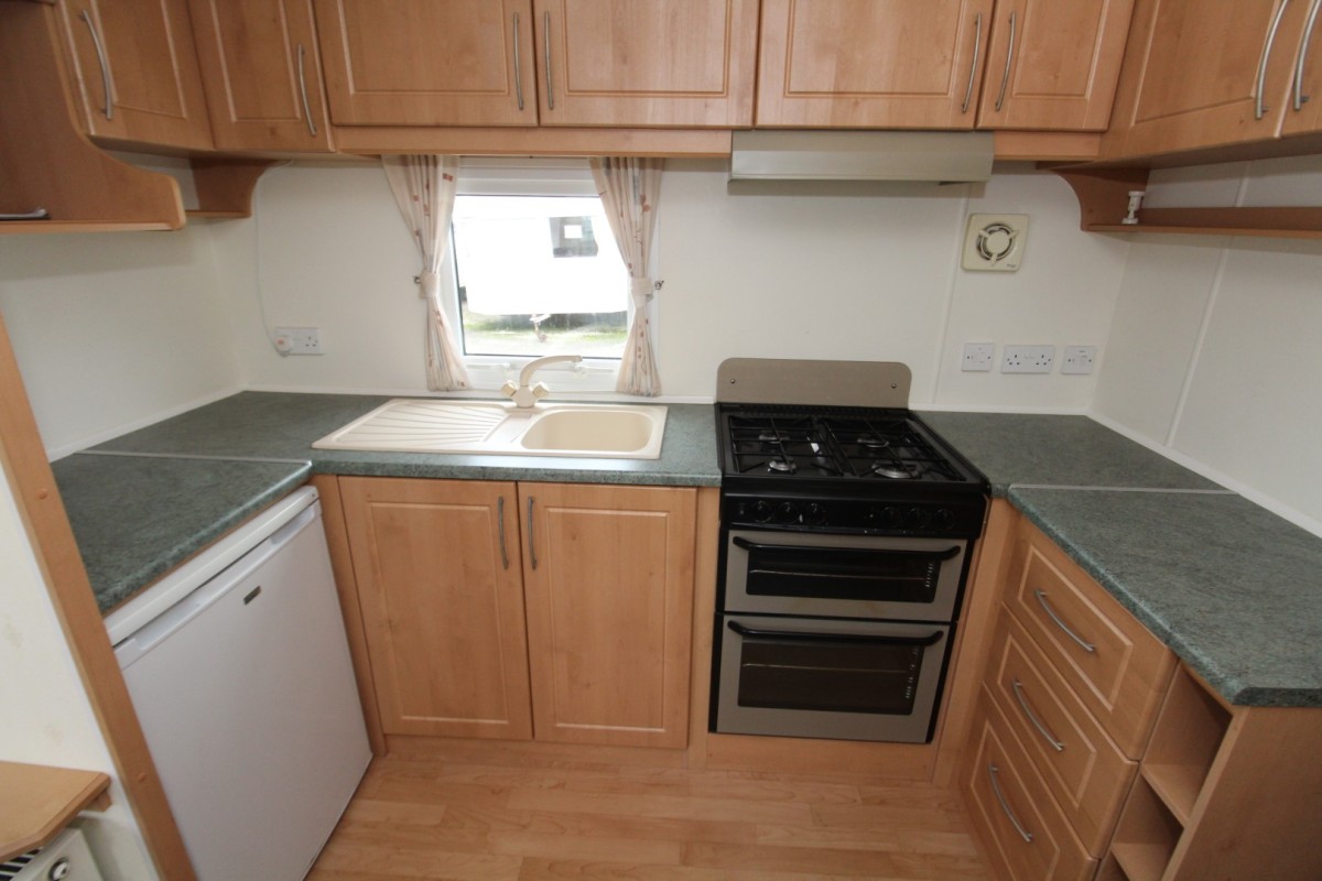 2003 Pemberton Elite kitchen
