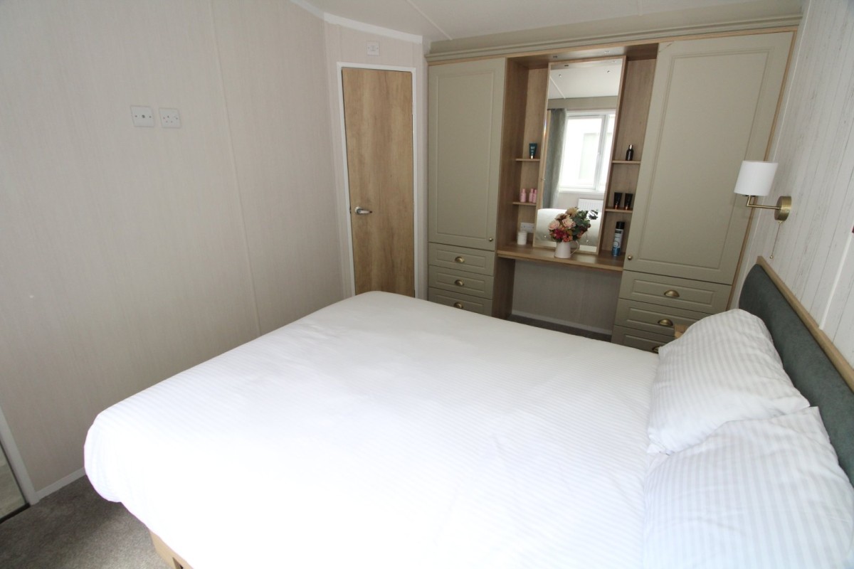 second view of the double bedroom