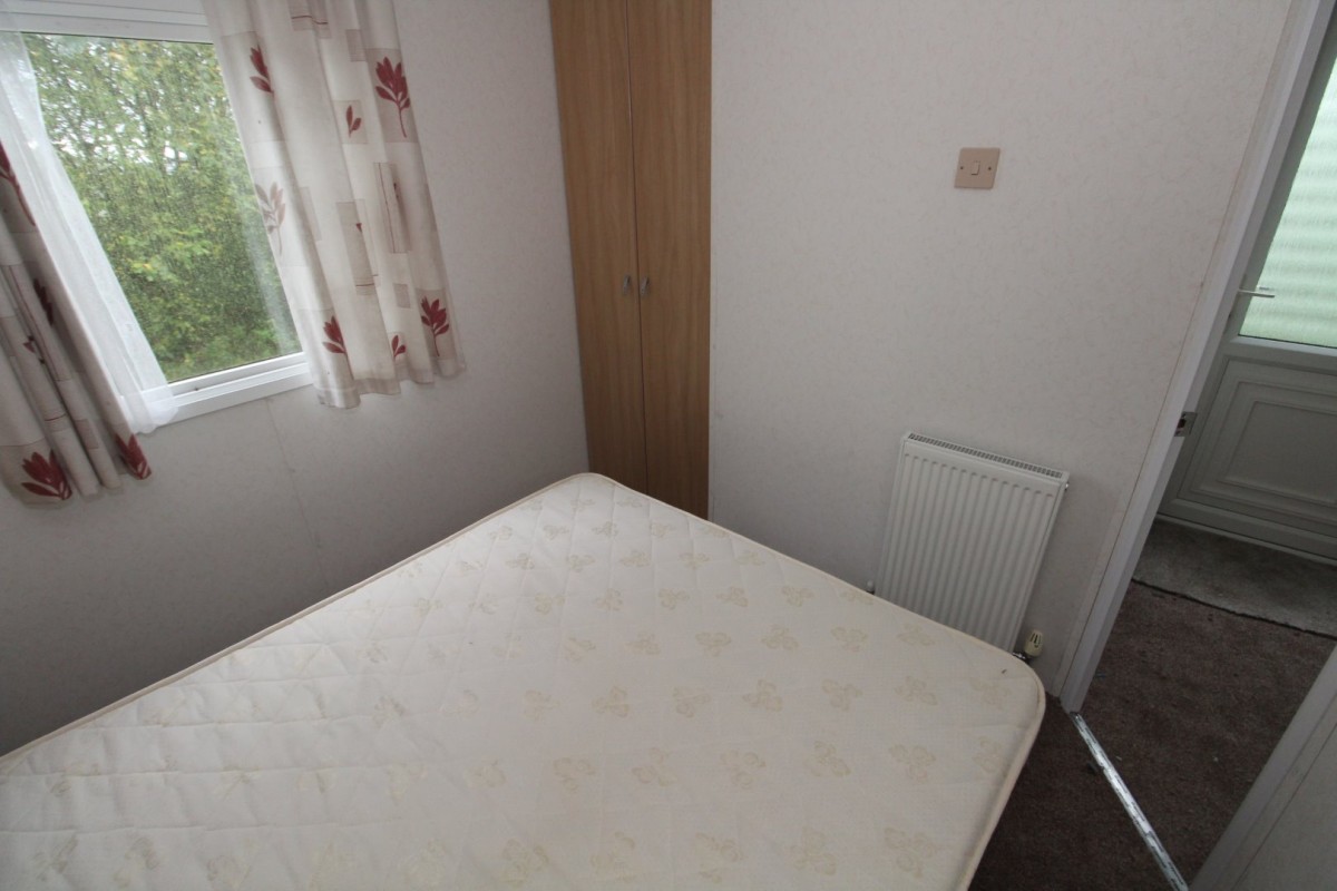 2008 Carnaby Henley double bedroom