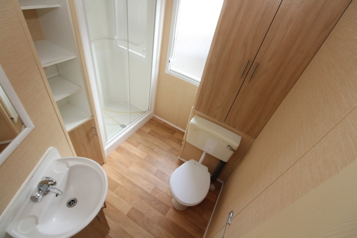 2009 Willerby Rio shower room