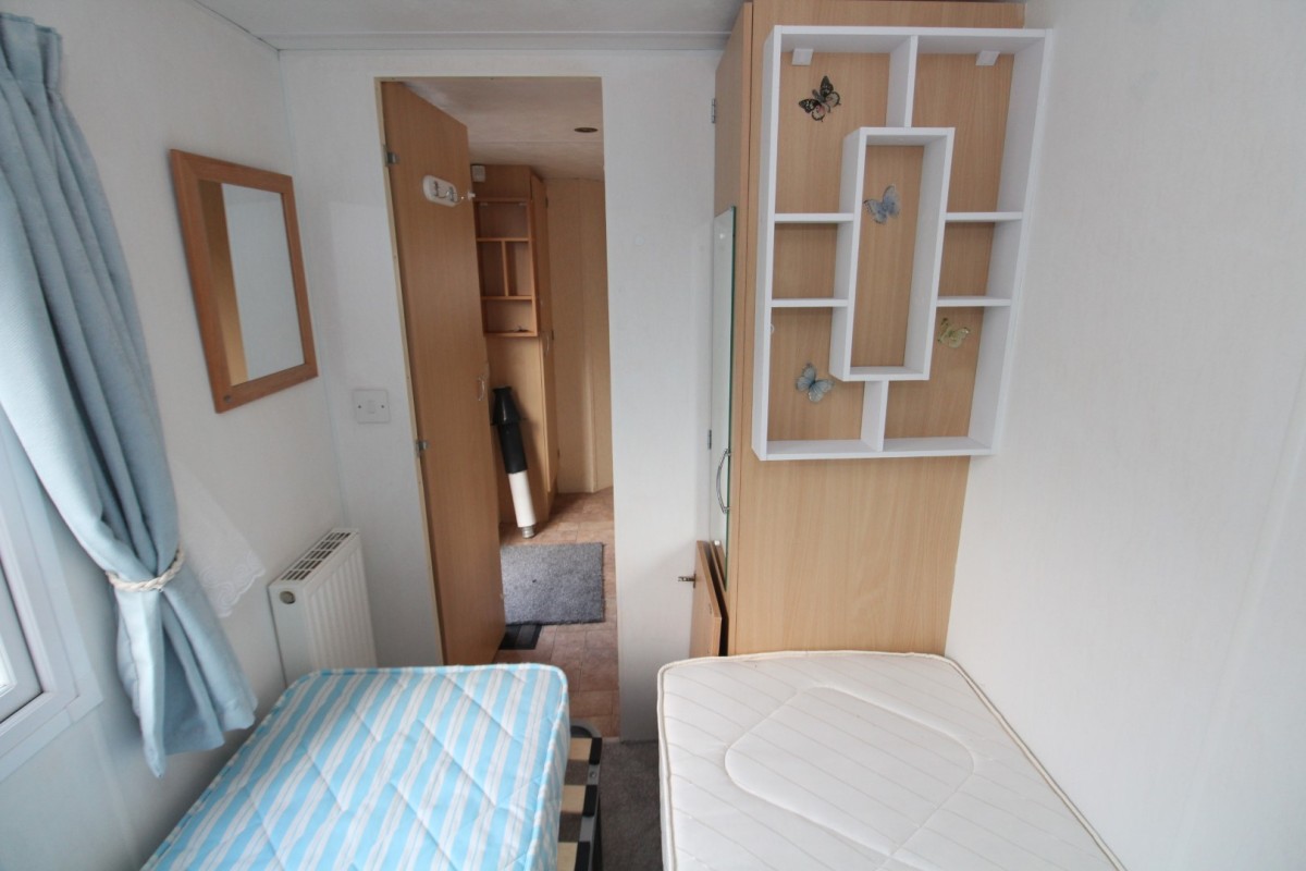 second view of the twin bedroom