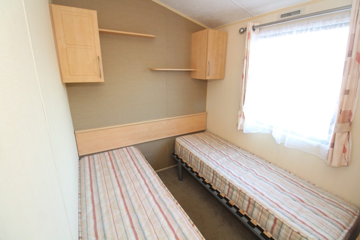 2011 Willerby Rio Gold third bedroom