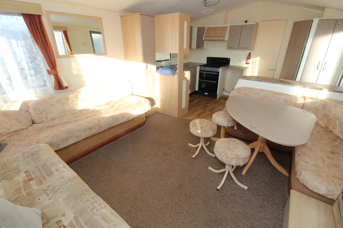 2011 Willerby Rio Gold open plan living space