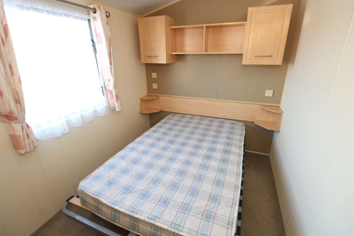 2011 Willerby Rio Gold double bedroom
