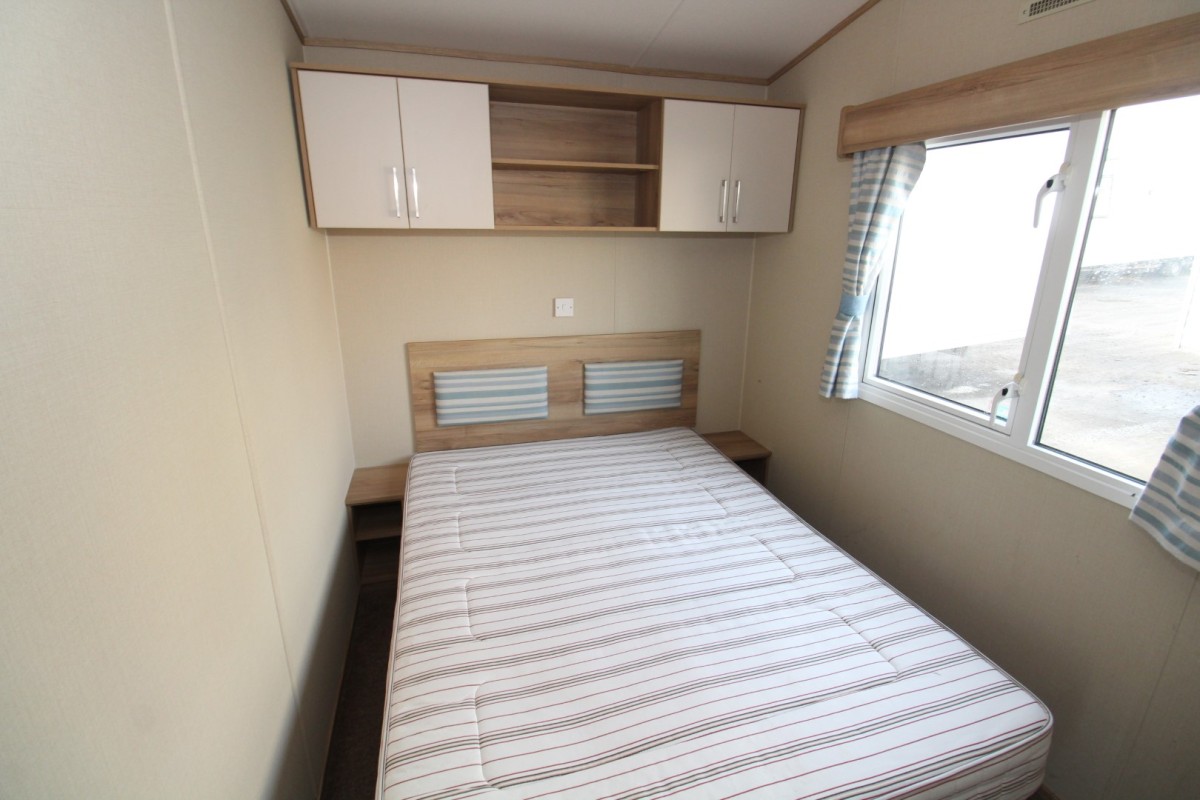 2014 Abi Oakley double bedroom