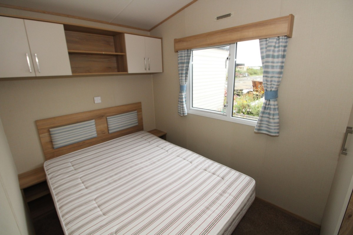 2014 Abi Oakley main double bedroom