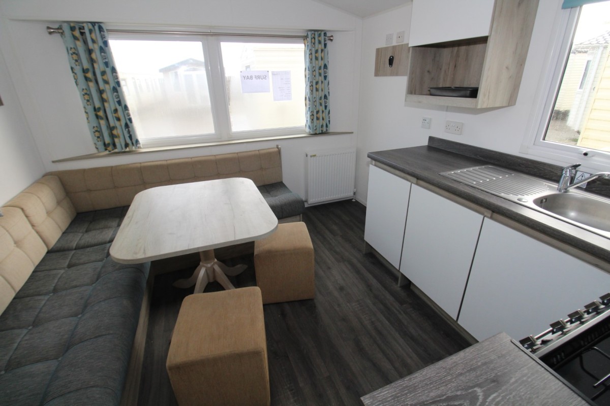 2019 Willerby Mistral dining area