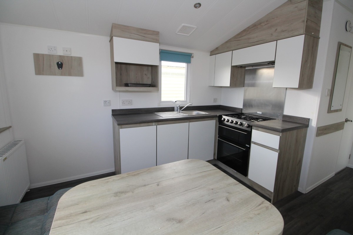 2019 Willerby Mistral dining area and kitchen