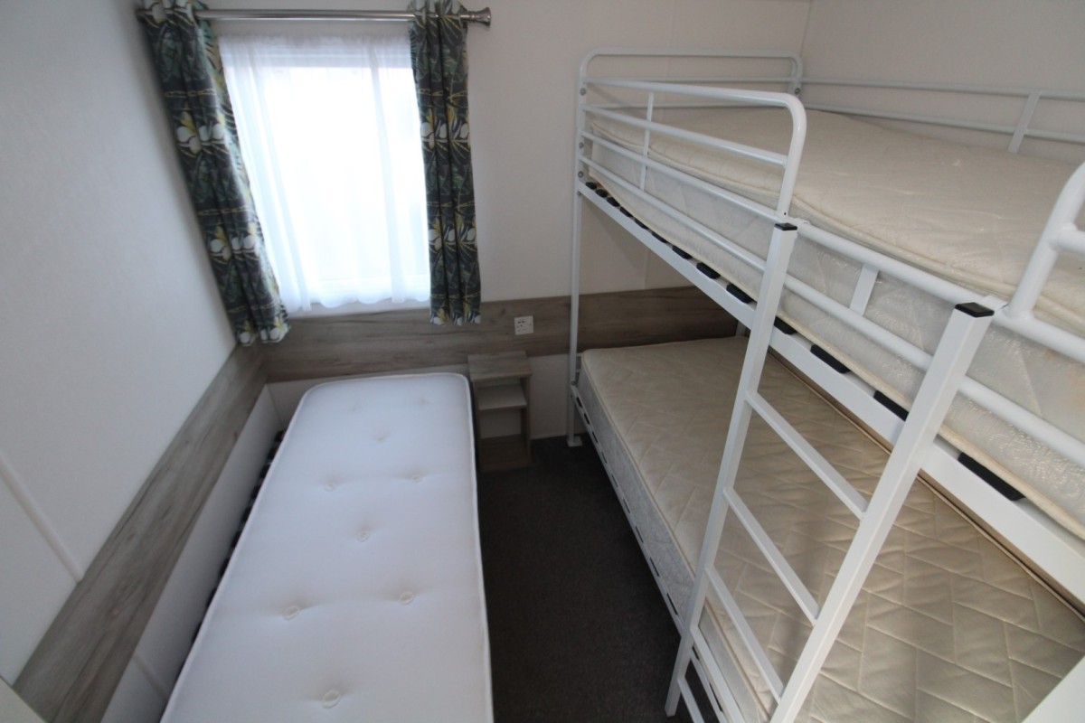 2019 Willerby Mistral  triple bedroom