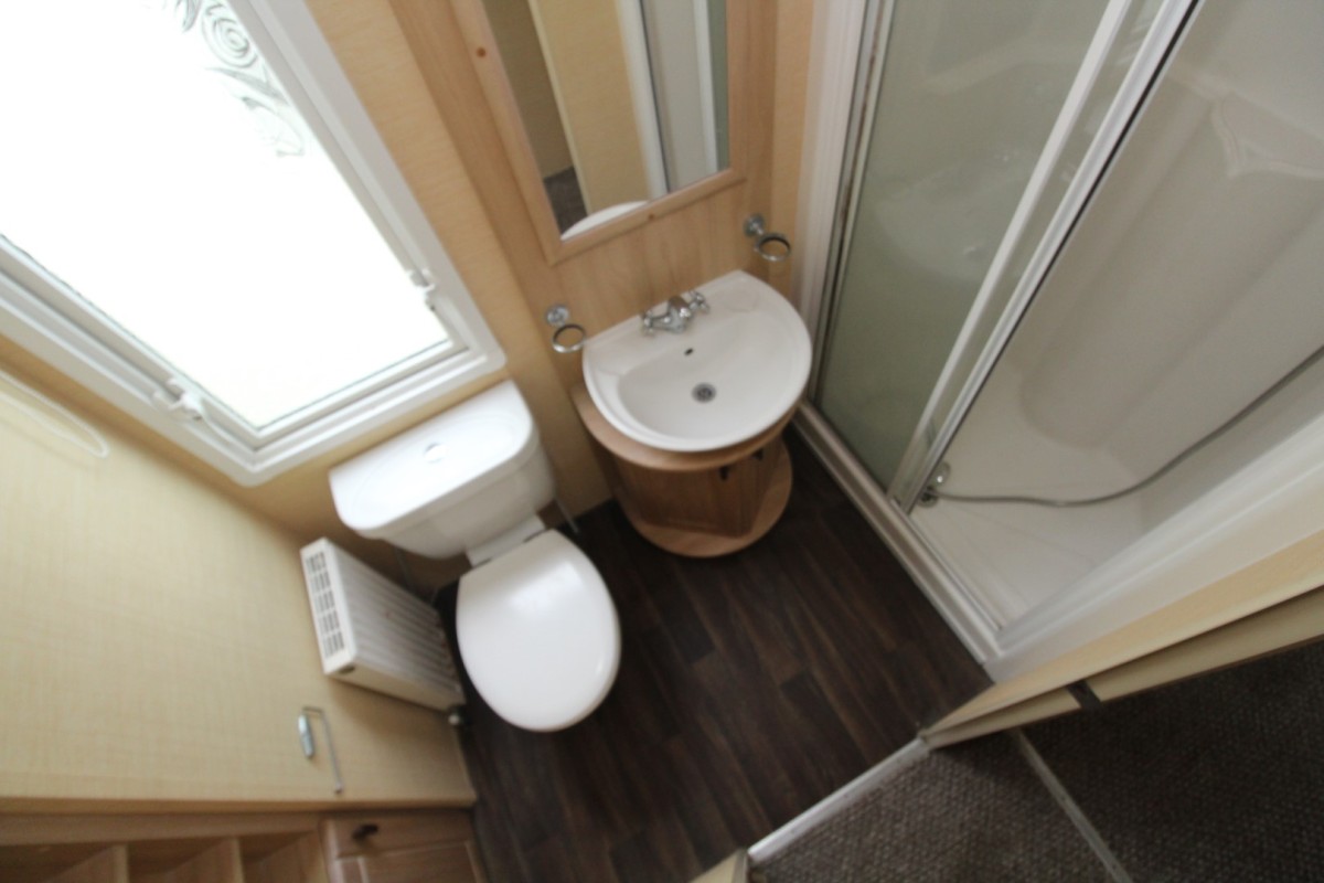 2009 Willerby Leven family shower room
