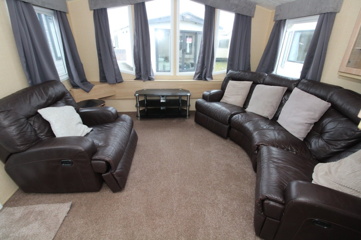 2009 Willerby Leven leather sofas in lounge