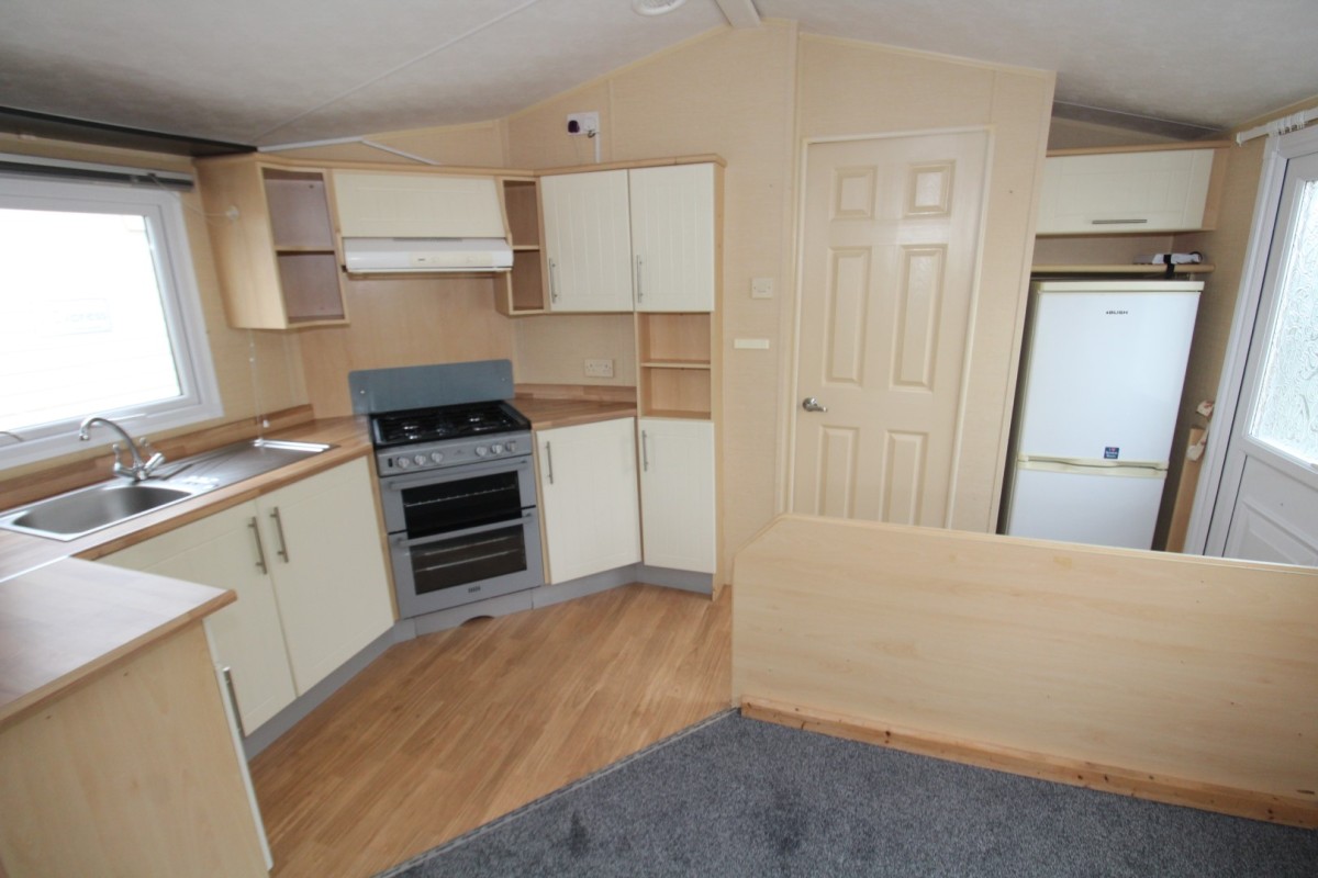 kitchen in the 2009 Willerby Savoy