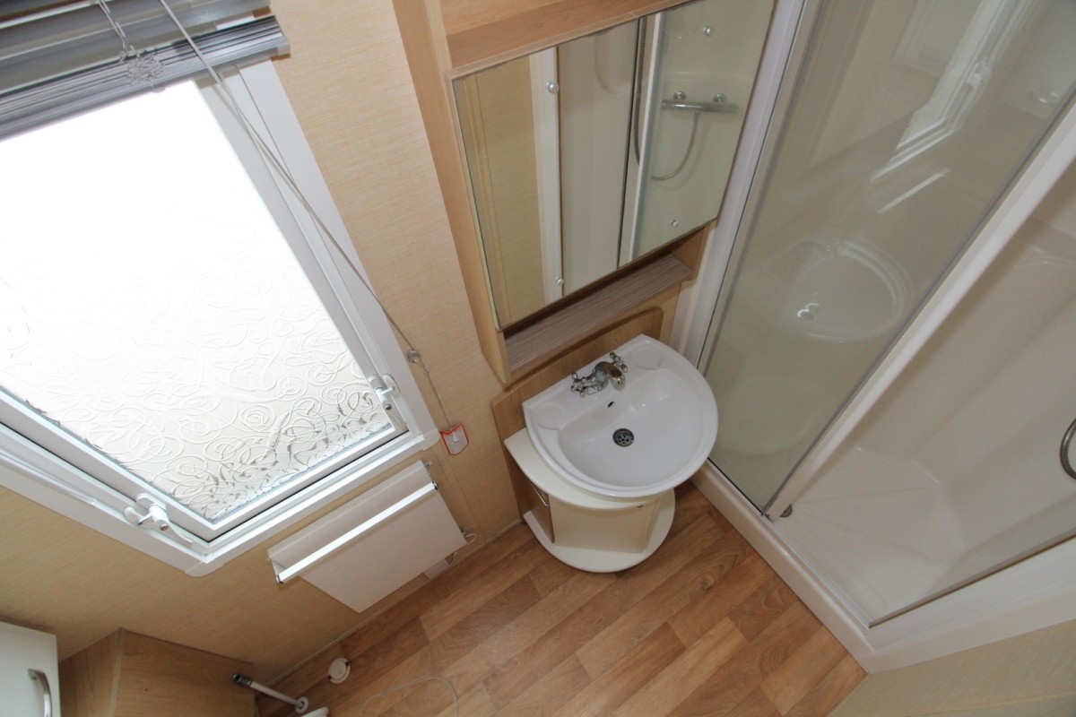 2010 Willerby Granada family shower room