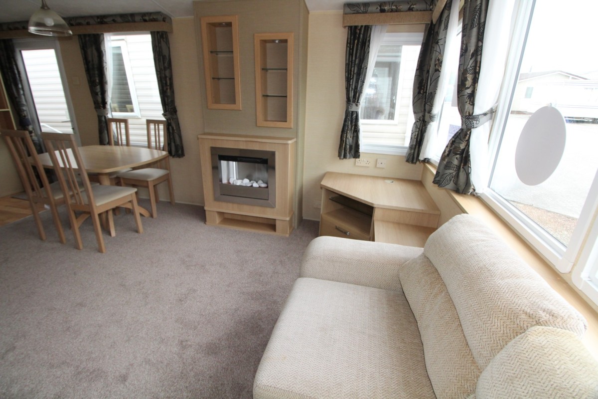 2010 Willerby Granada lounge to dining area