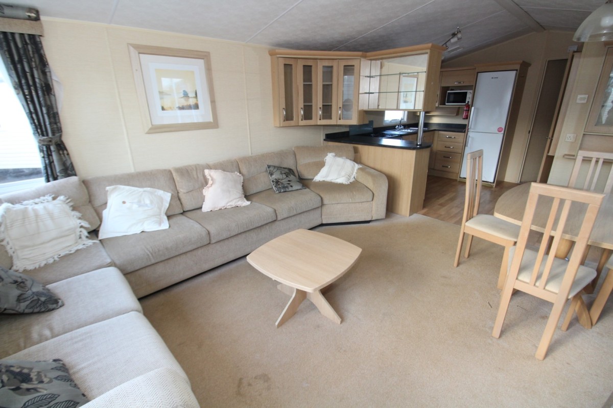 2010 Willerby Granada lounge to kitchen