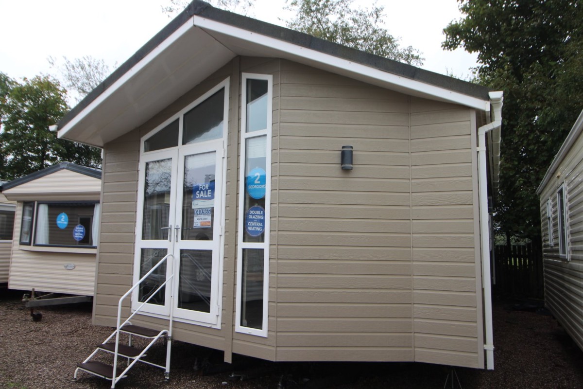 2009 Wessex Coach House exterior view