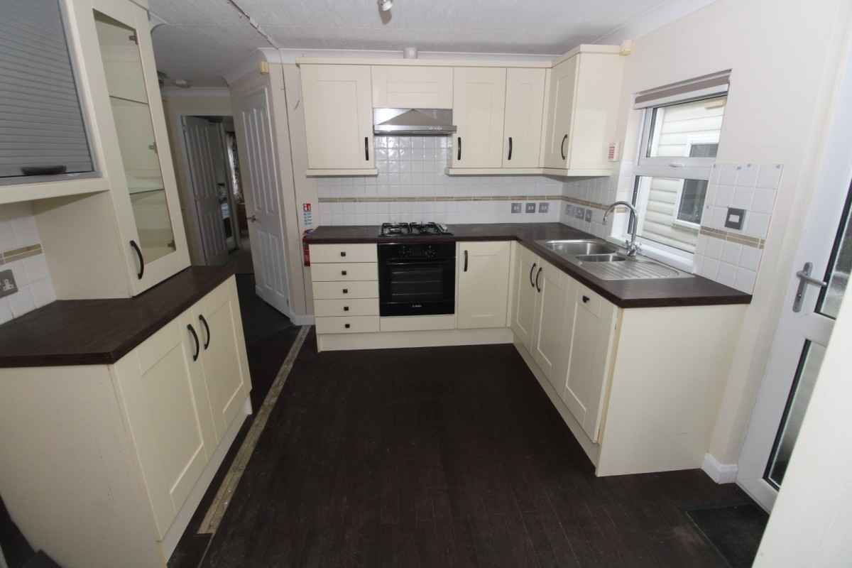 2009 Wessex Coach House kitchen with dishwasher